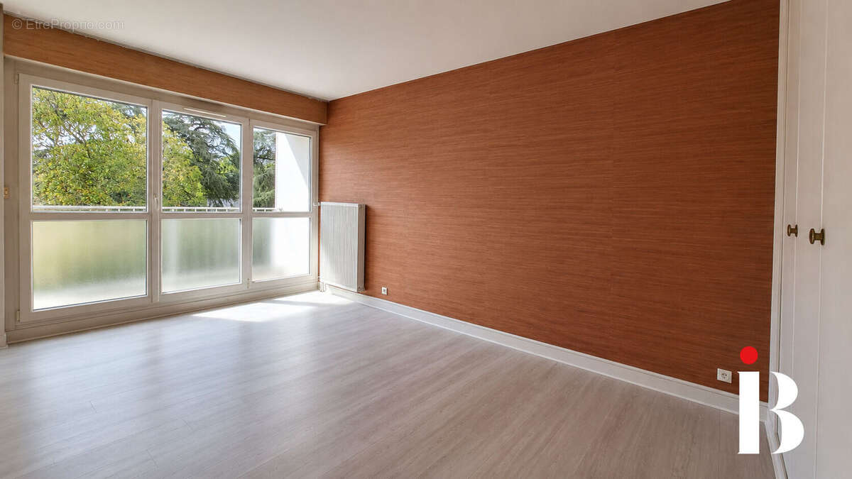 Appartement  84 m² - Balcon - photo 3