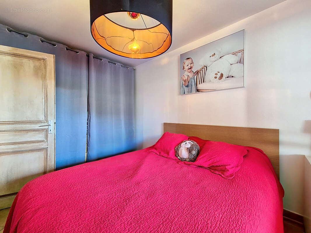 Appartement à LA CROIX-VALMER