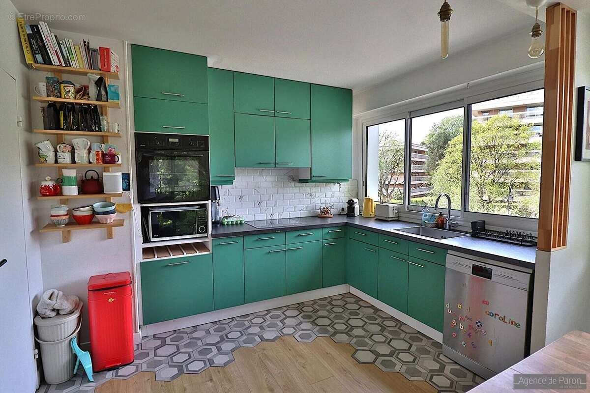 Appartement à VERRIERES-LE-BUISSON