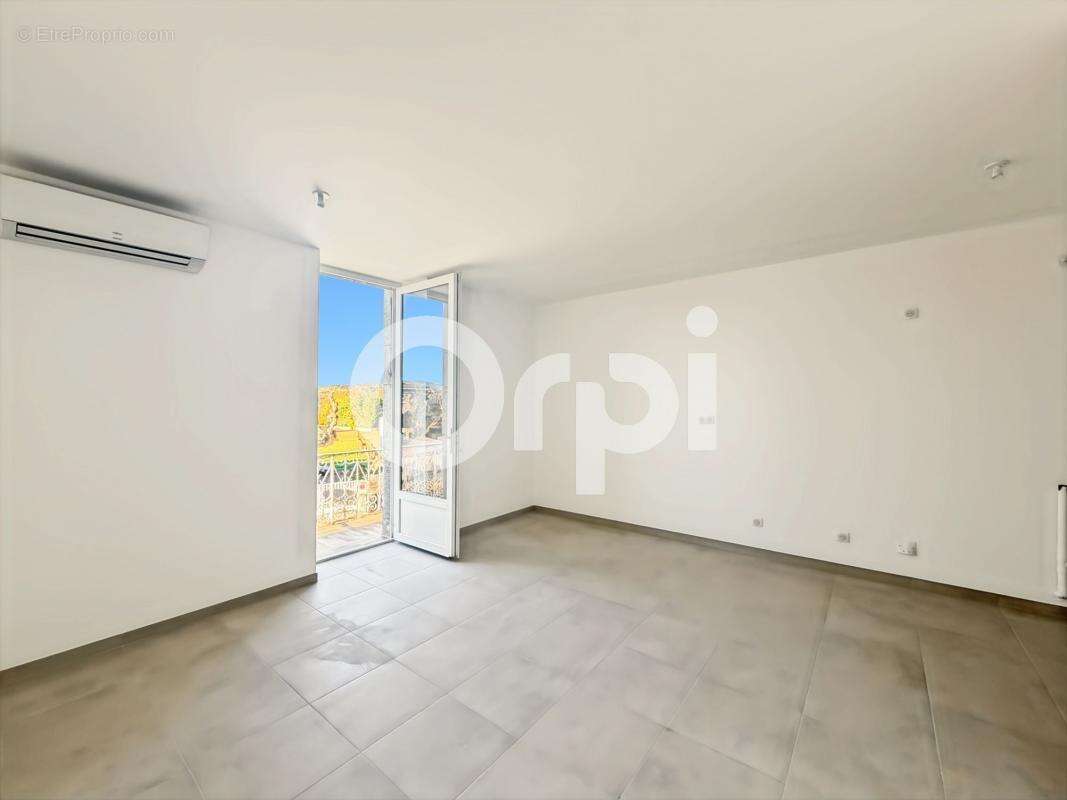 Appartement avec balcon et piscine (LOT 12) - photo 6