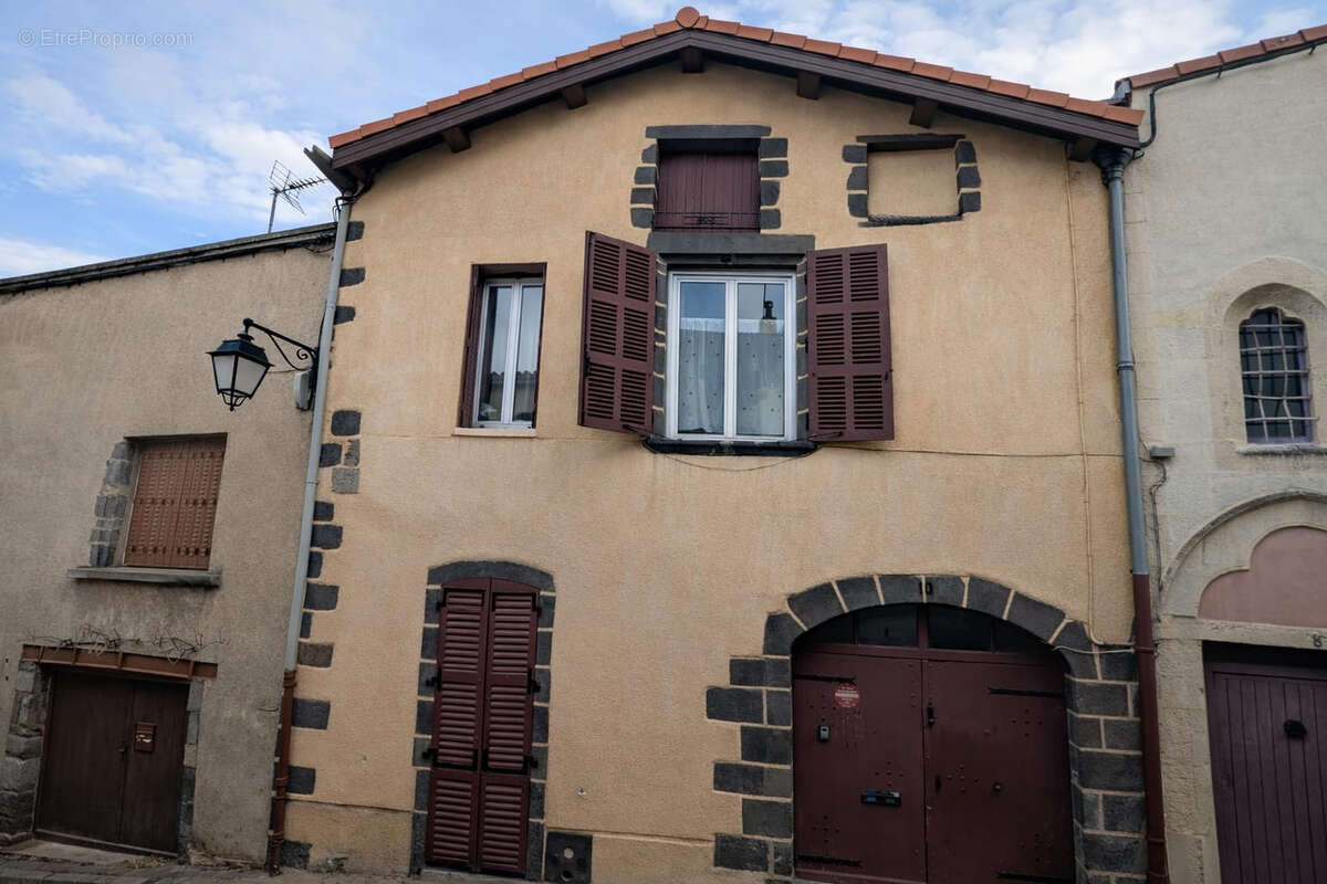 Maison à CLERMONT-FERRAND