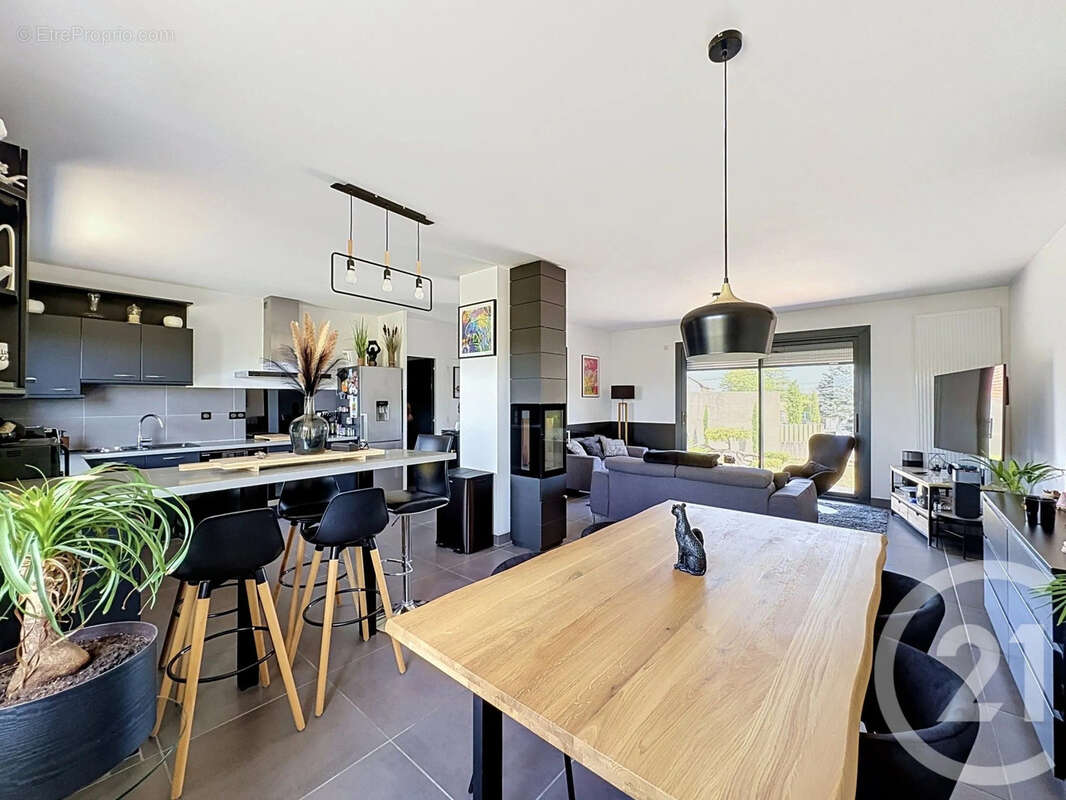 Maison 125 m² à Saulon-La-Chapelle  - photo 2