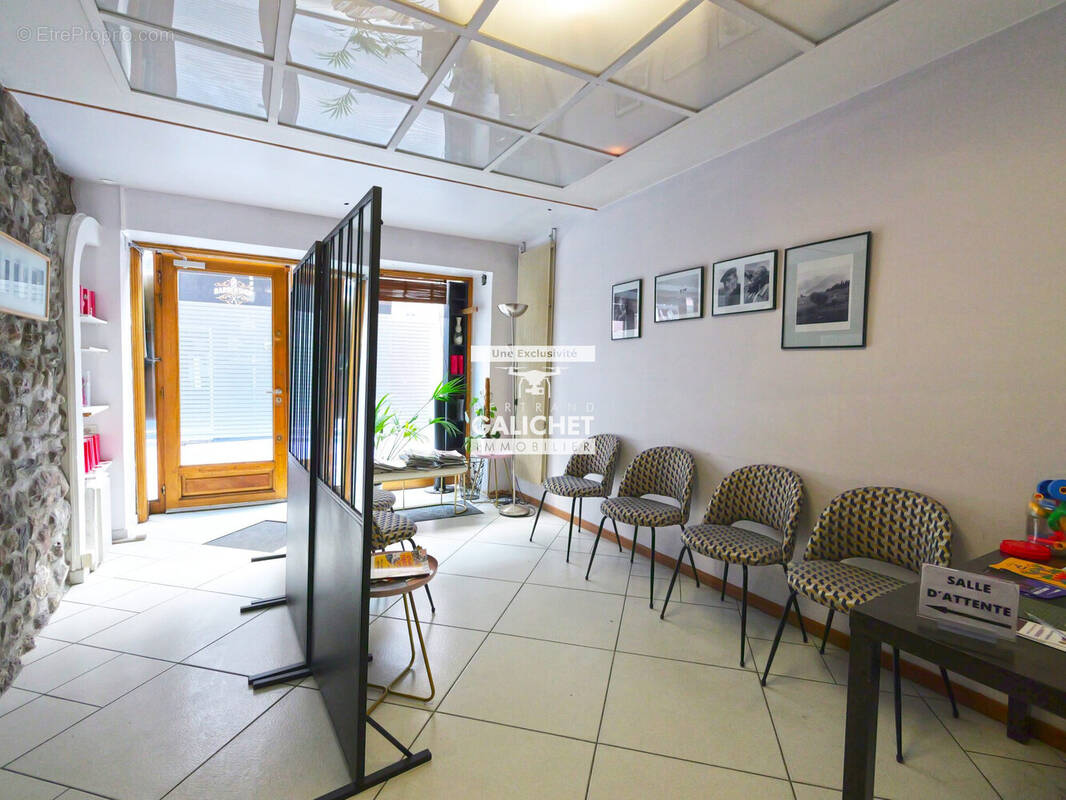 Salle d'attente rez-de-chaussée - Appartement à GAP