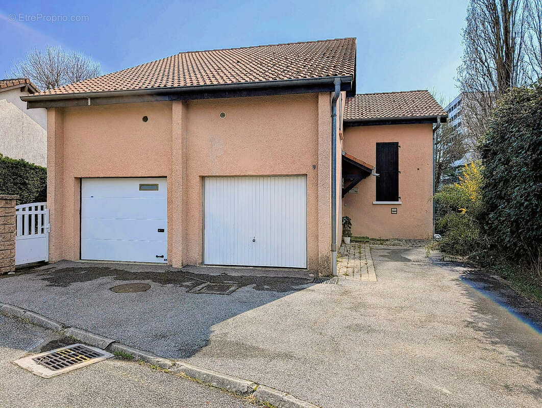 Maison à FERNEY-VOLTAIRE