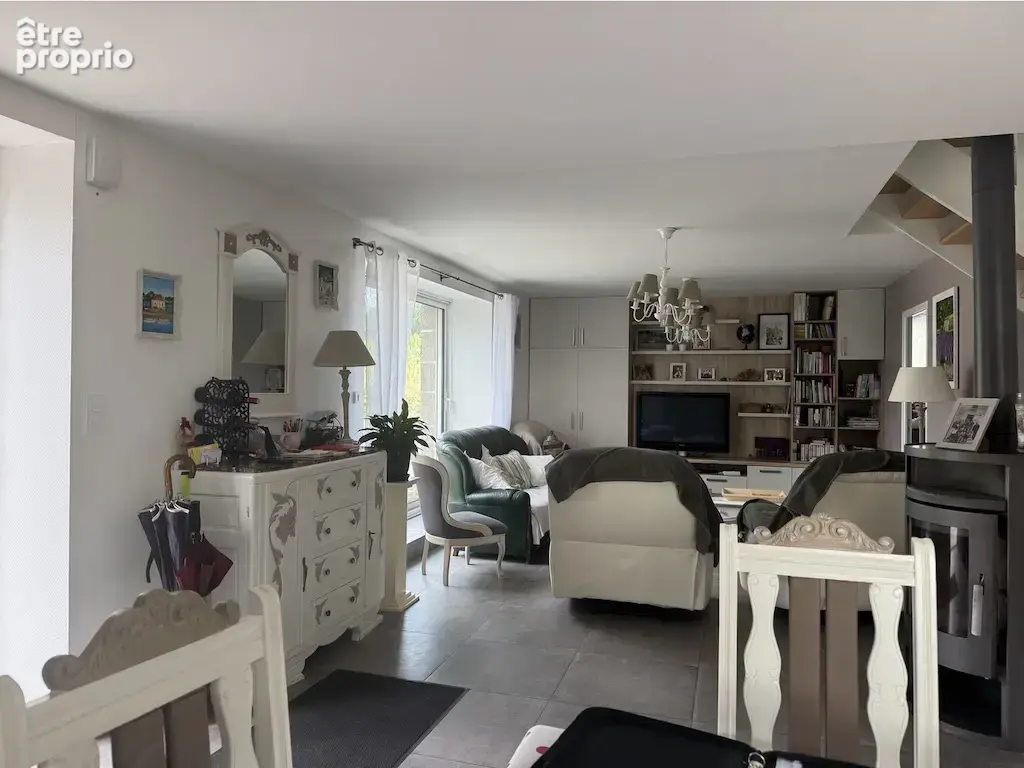 Maison de ferme à moins de 10 minutes d'Ernée - photo 7