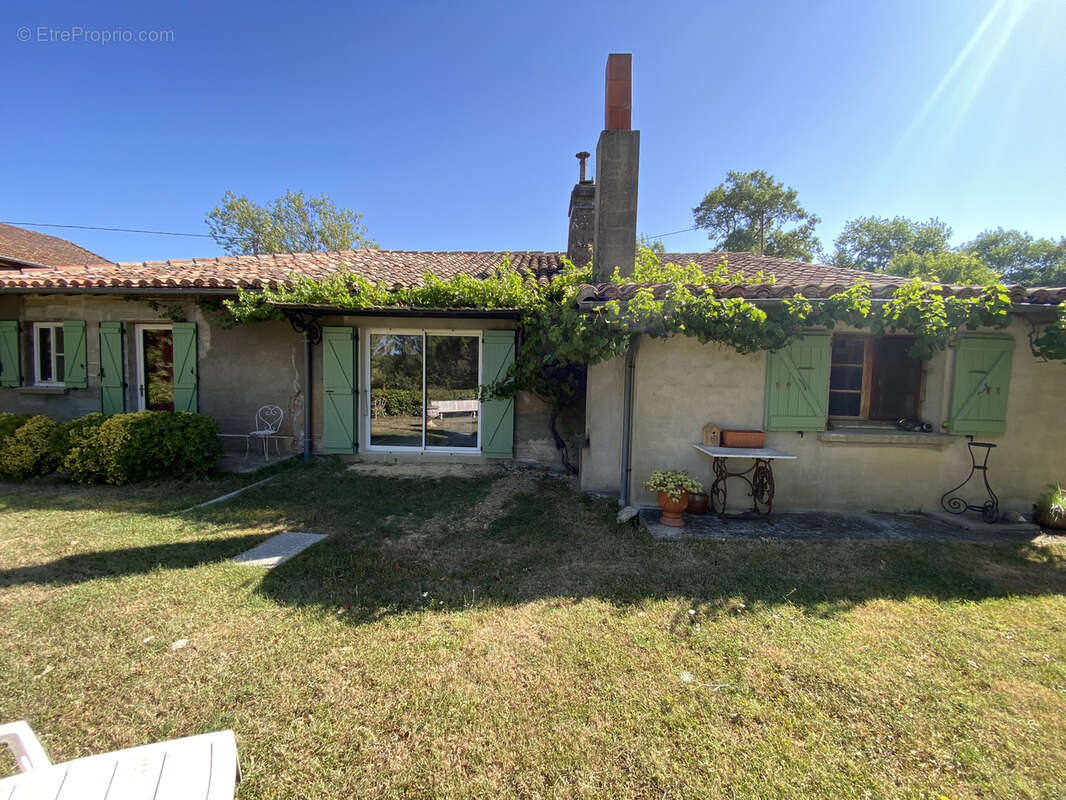 Maison de campagne avec dépendances - photo 24