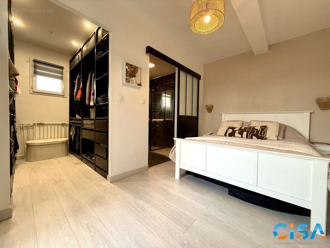 Maison à NEUILLY-EN-THELLE