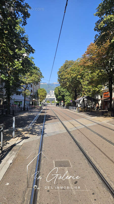 Murs commerciaux loues avenue alsace lorraine proche de la gare - photo 3