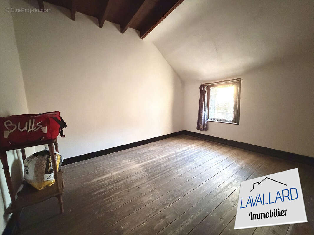 Maison à SAINT-LEGER-LES-DOMART