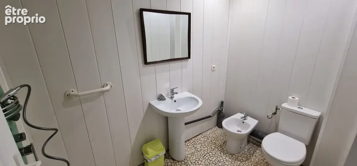 CÔTES D'ARMOR  Maison de plain-pied de 2014, , 4 chambres, dans un environnement calme à proximité de Plemet et de l'accès N164. - photo 7