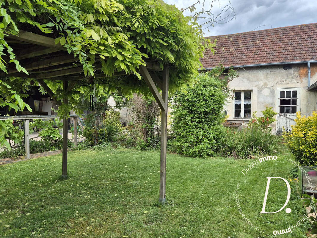 Maison à GASNY