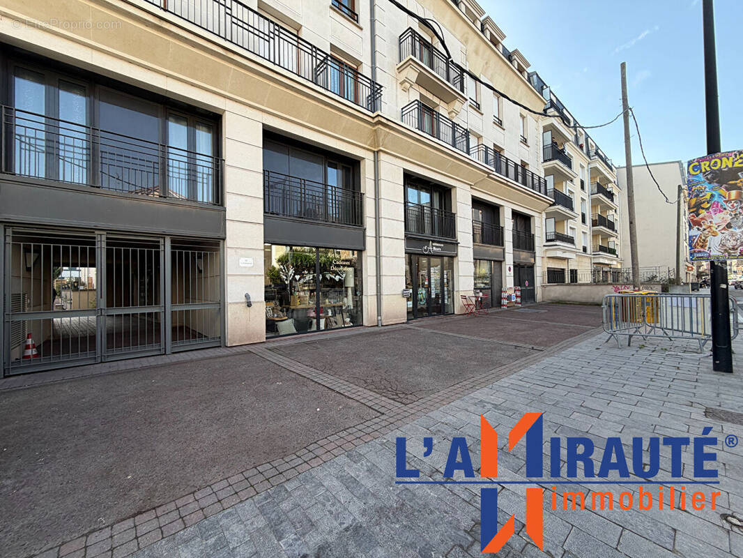 Appartement à SARTROUVILLE