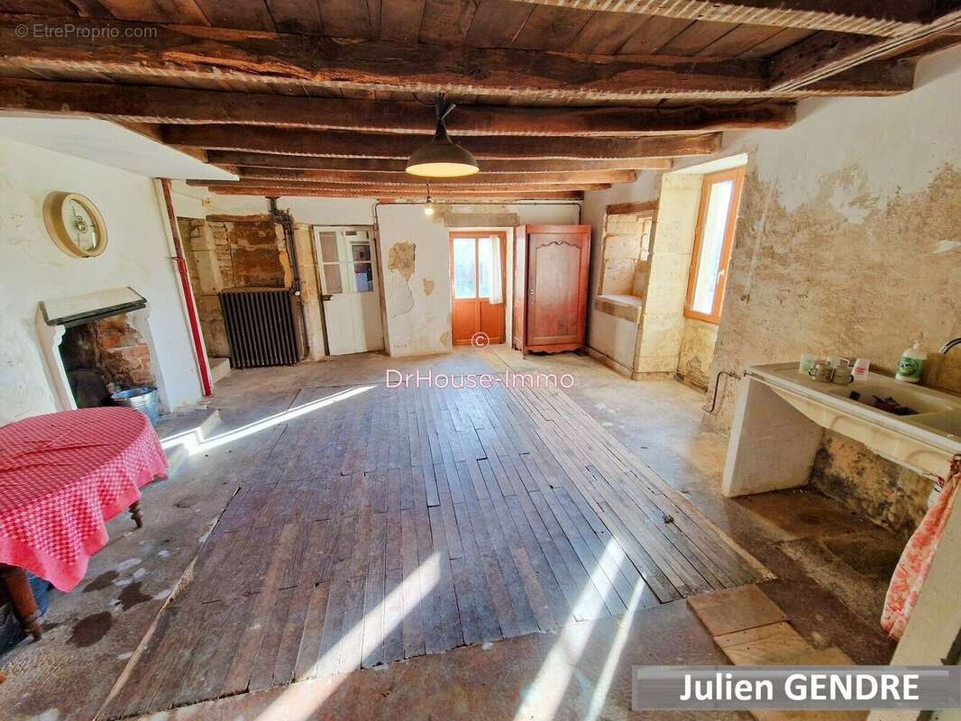 Maison 185 m² à Salles  - photo 39