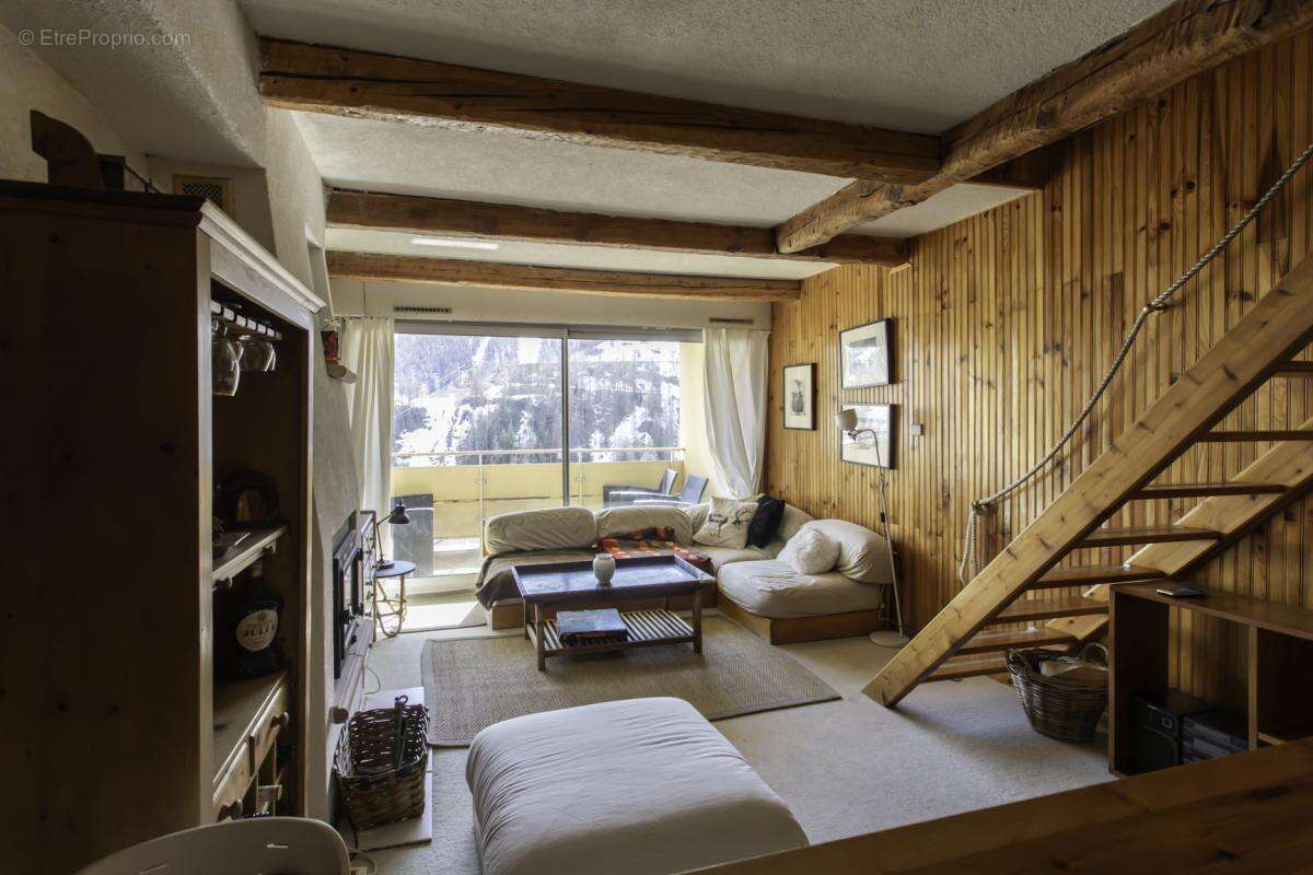 Appartement à SAINT-ETIENNE-DE-TINEE