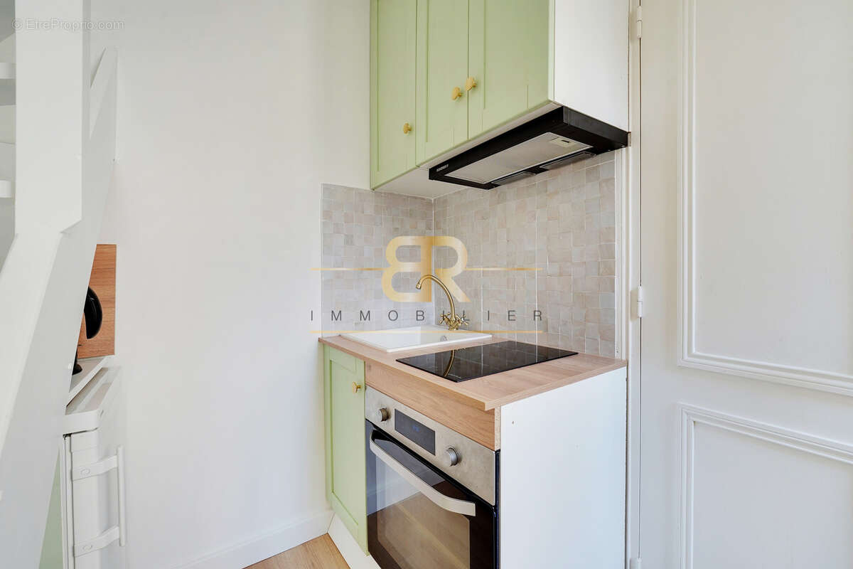 Appartement à PARIS-3E