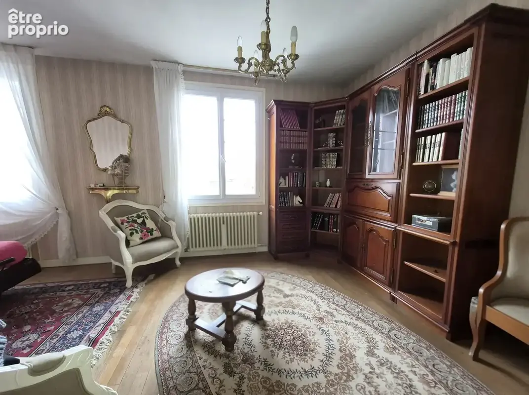 NAINTRÉ   Ensemble immobilier avec deux maisons, dépendances et accès au Clain - photo 12