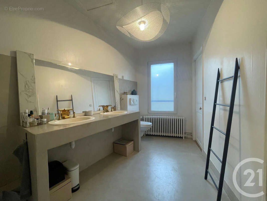 Appartement à MELUN