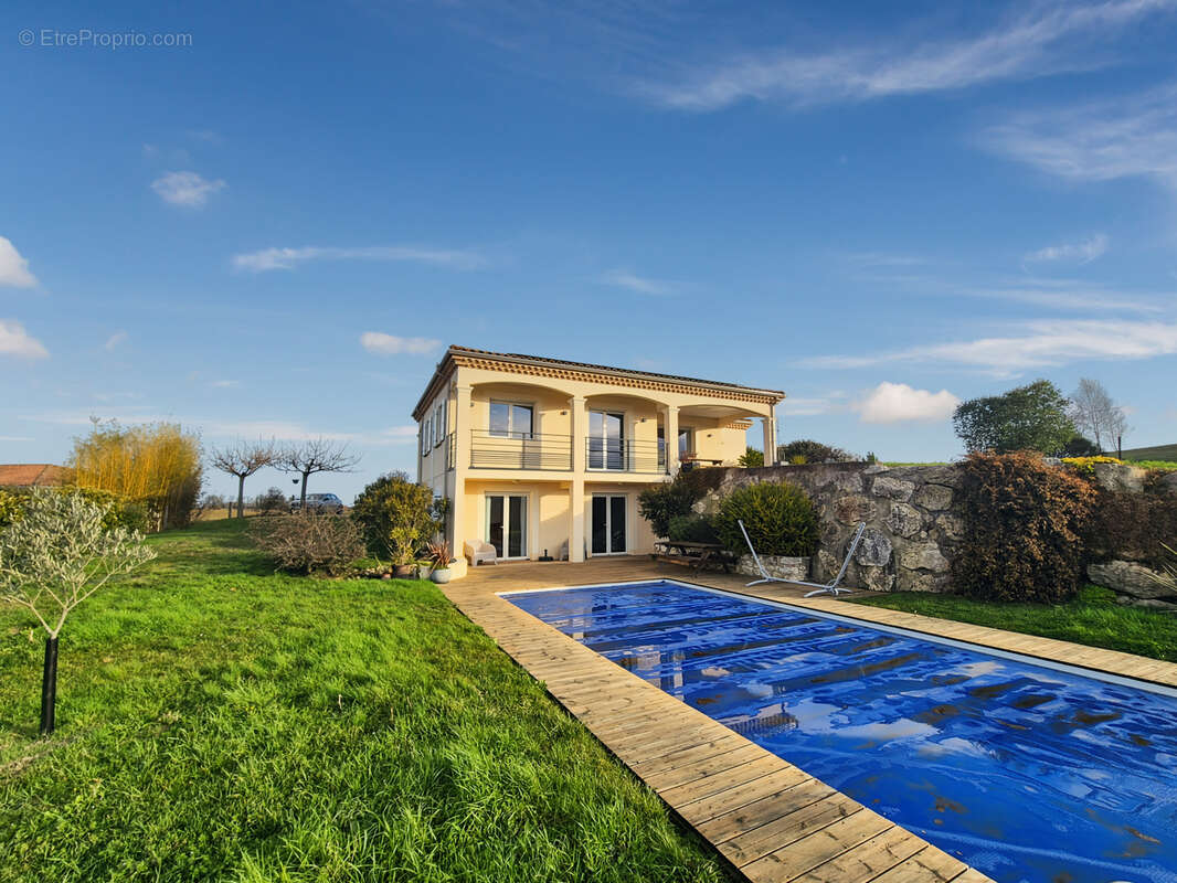 Maison à PAVIE