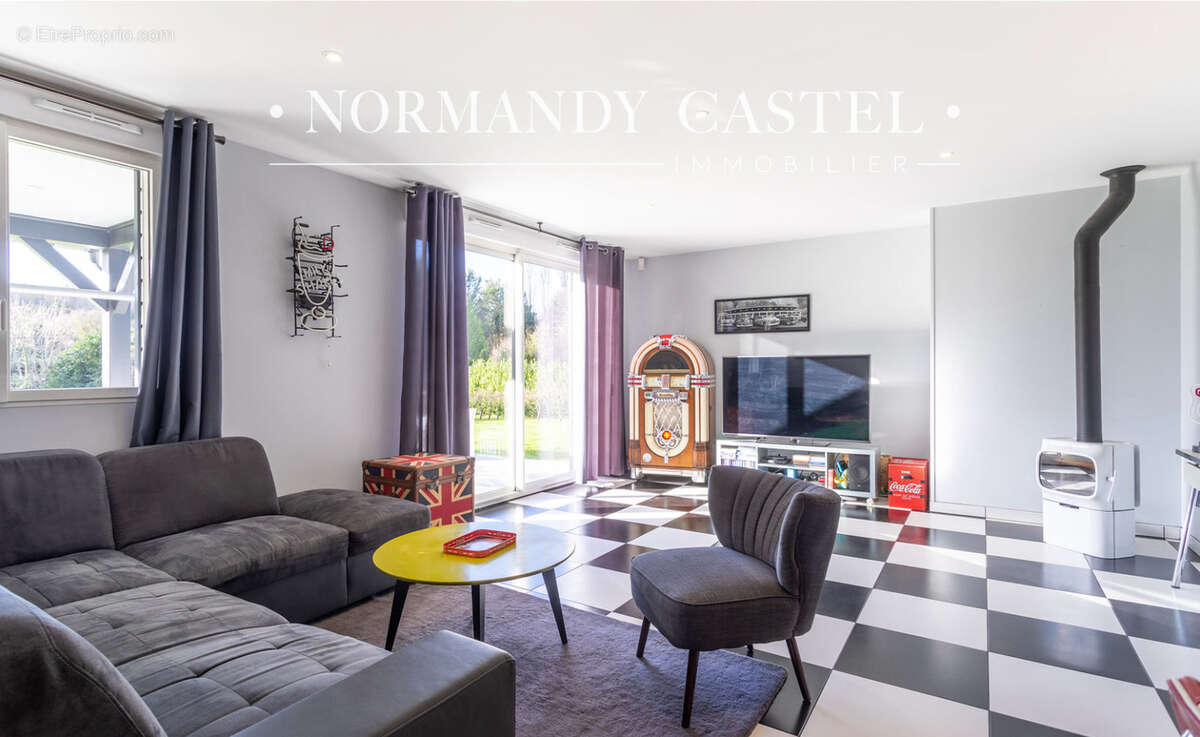 Maison à PENNEDEPIE