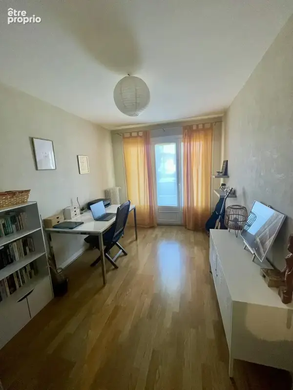 chambre ou bureau