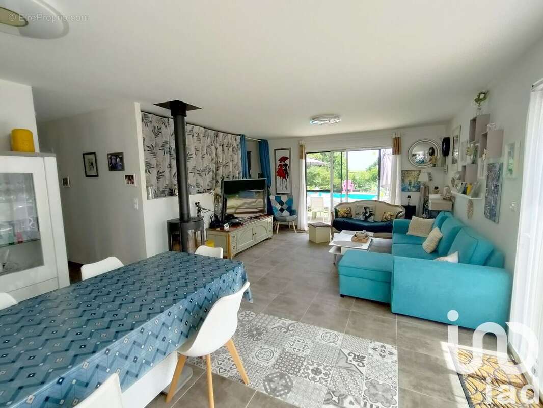 Photo 6 - Maison à MORTAGNE-SUR-GIRONDE