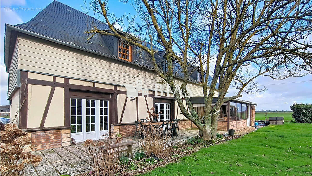 Maison à SAINT-PIERRE-DU-BOSGUERARD