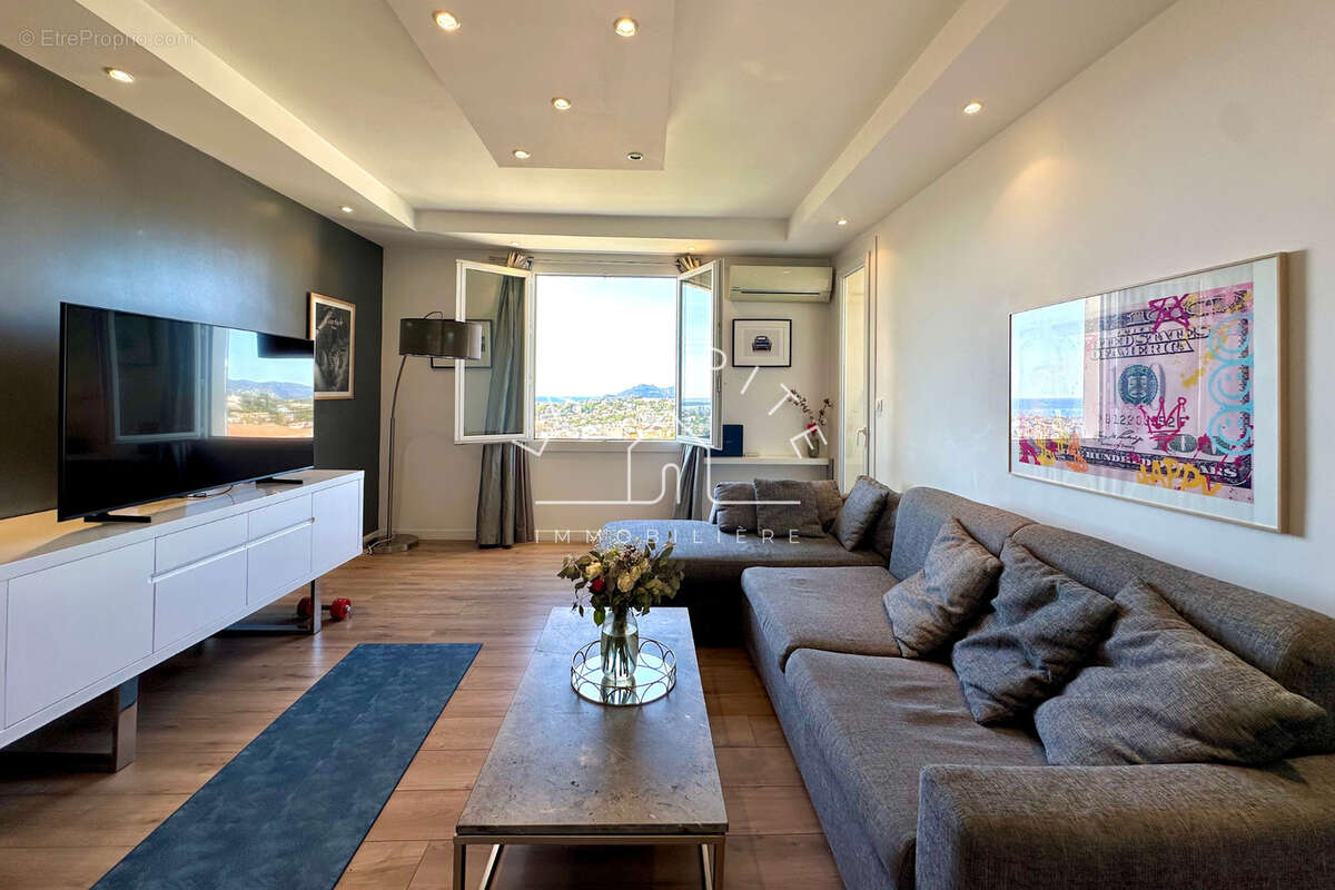 Appartement à LE CANNET