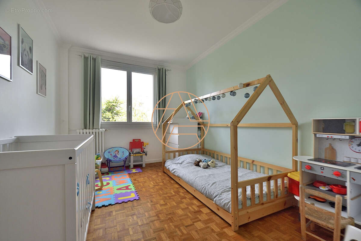 Appartement à SAINT-MAUR-DES-FOSSES