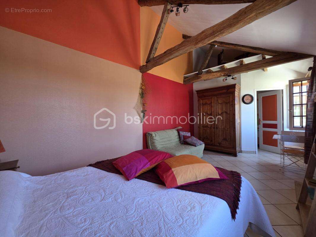 Propriété d'exception de 240m² 8 pièces - photo 20