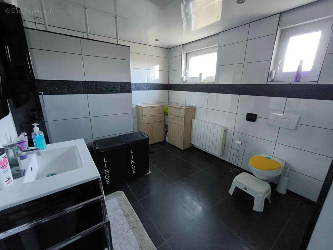 Maison à BRUAY-SUR-L&#039;ESCAUT