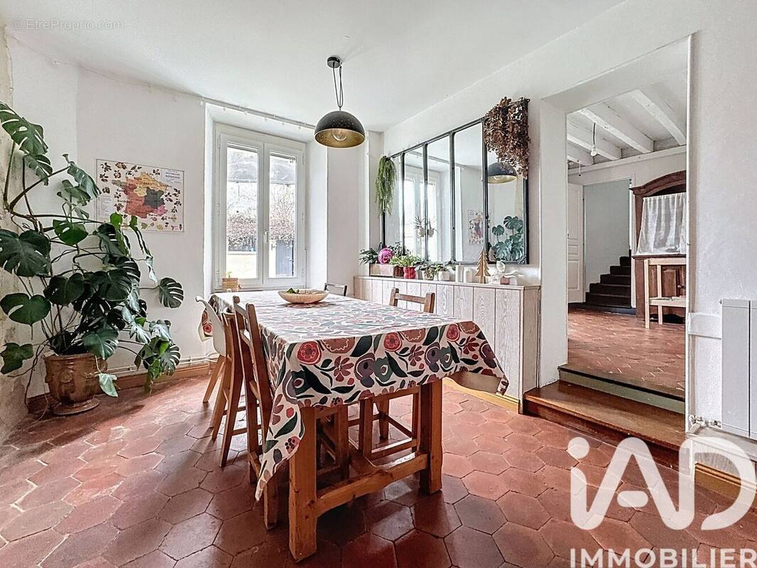 Photo 1 - Maison à BEVILLE-LE-COMTE