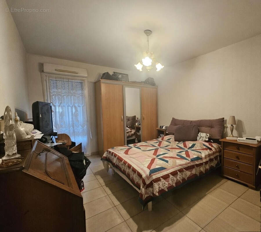 Appartement à LA CRAU