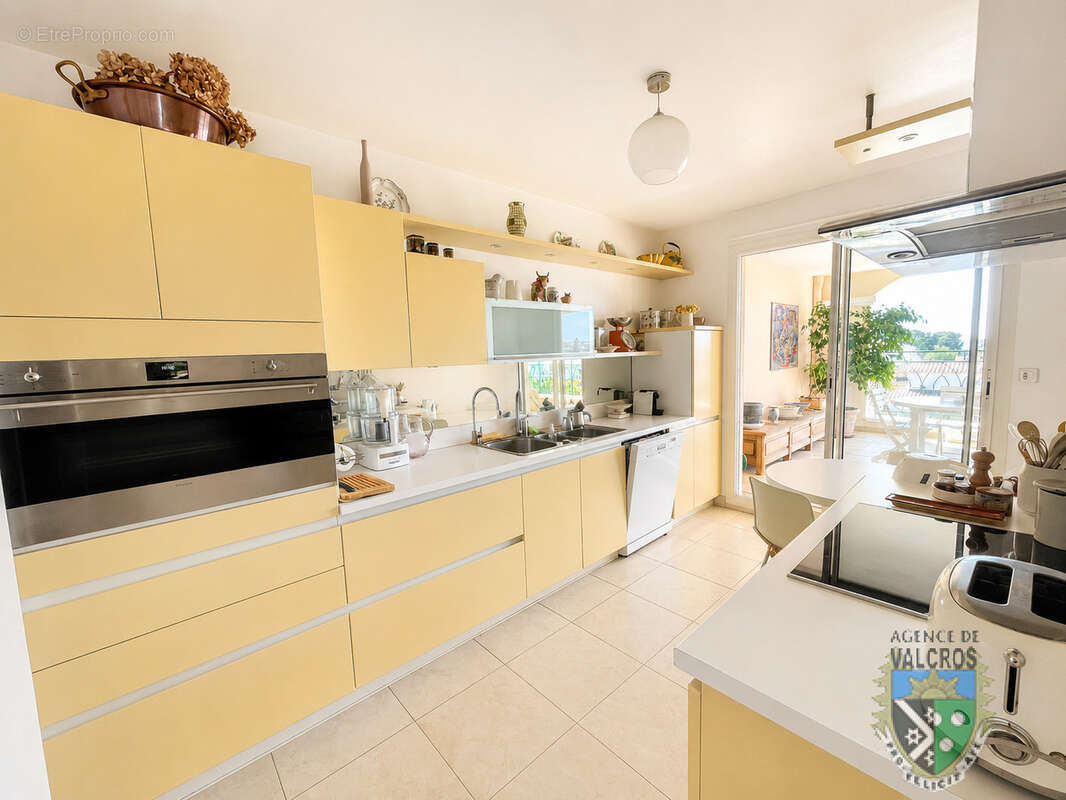 Appartement à CARQUEIRANNE