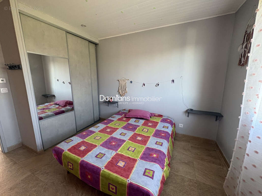 Maison 222 m² à Thuir  - photo 6
