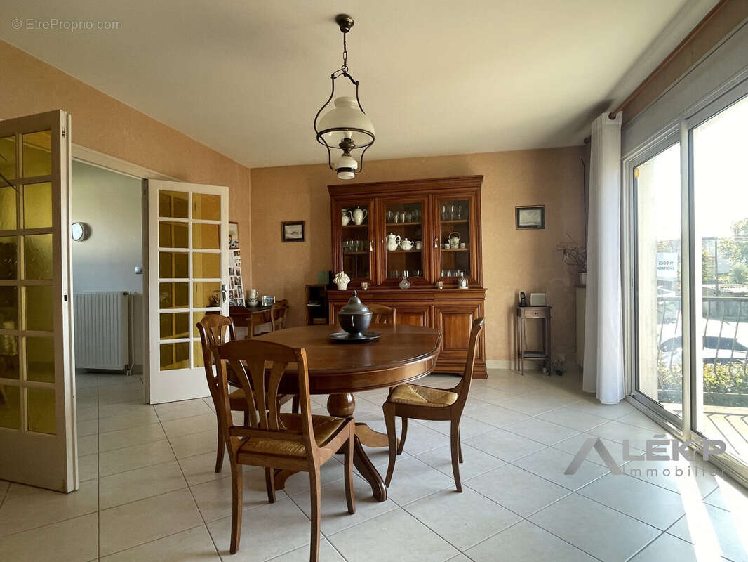 Maison à LES HERBIERS