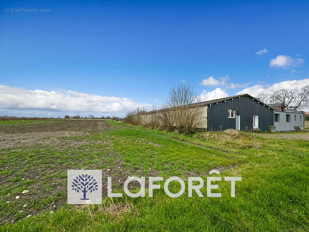 Maison à PREGUILLAC