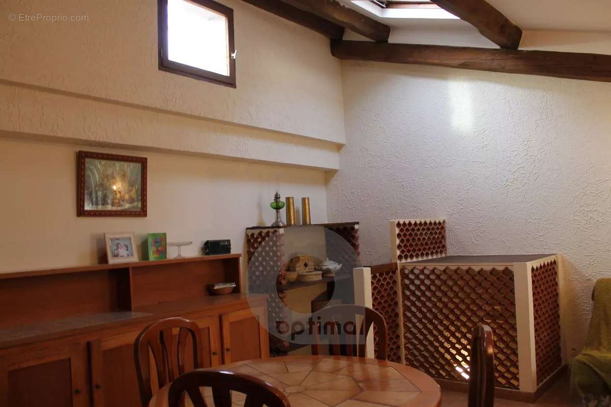 Appartement à CASTELLAR