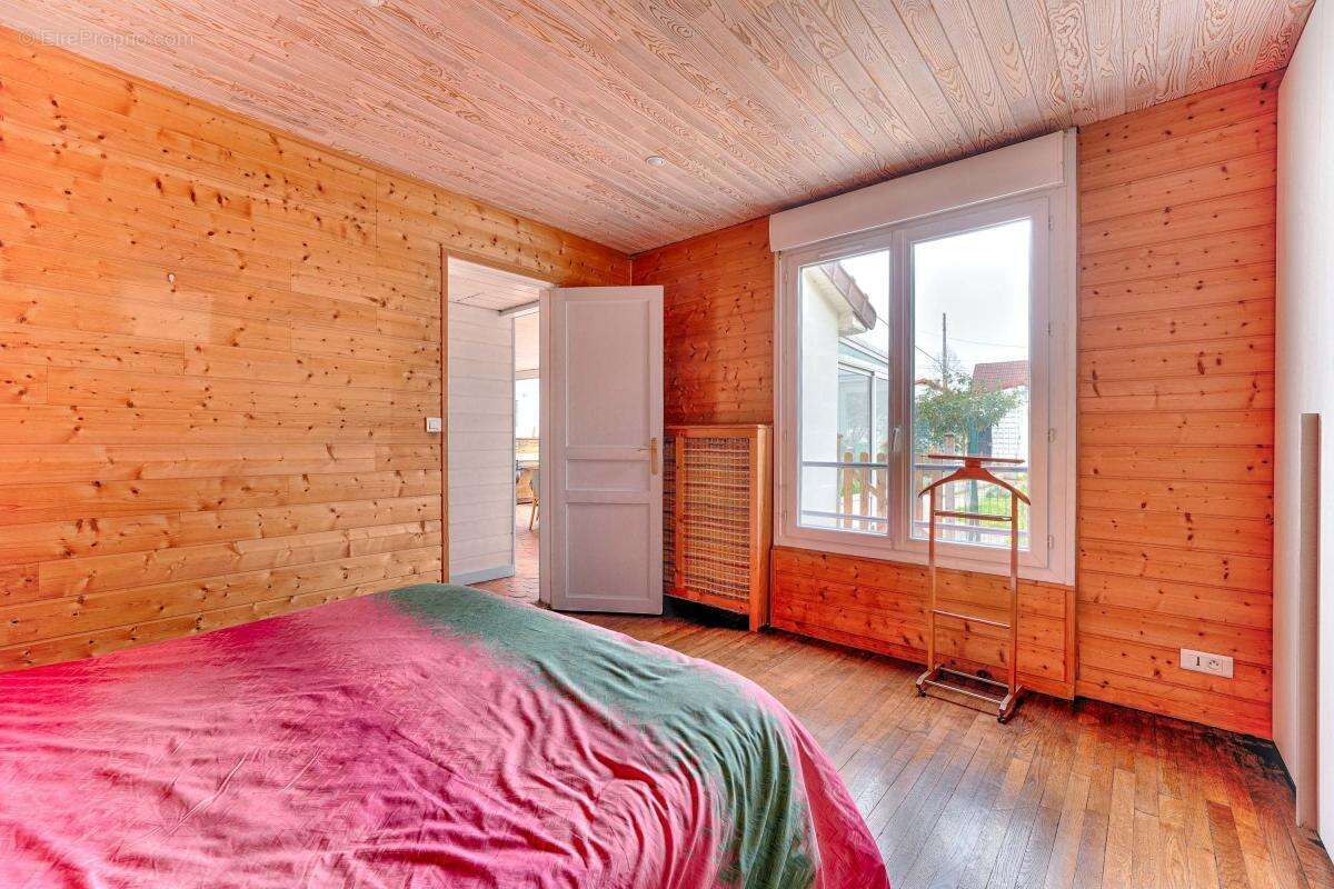 Maison à SAVIGNY-SUR-ORGE