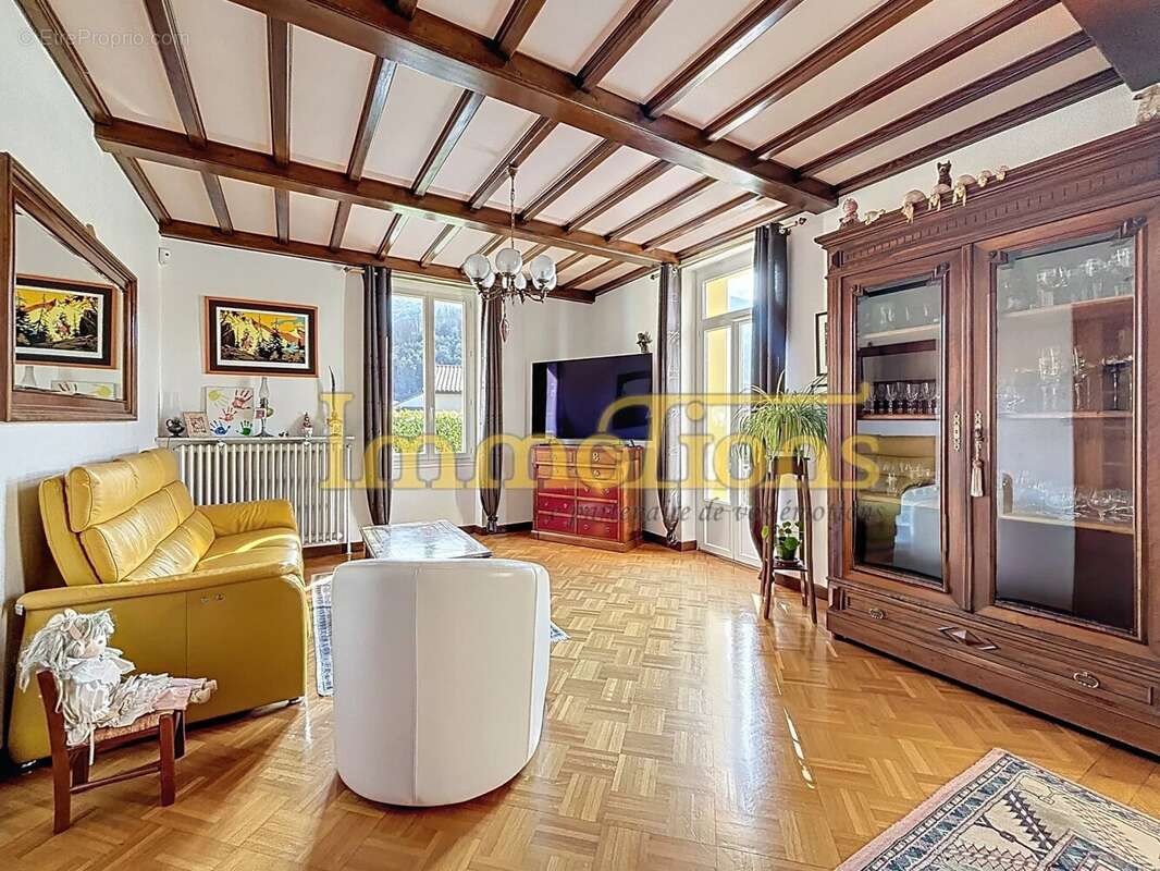 Maison à HOSTUN