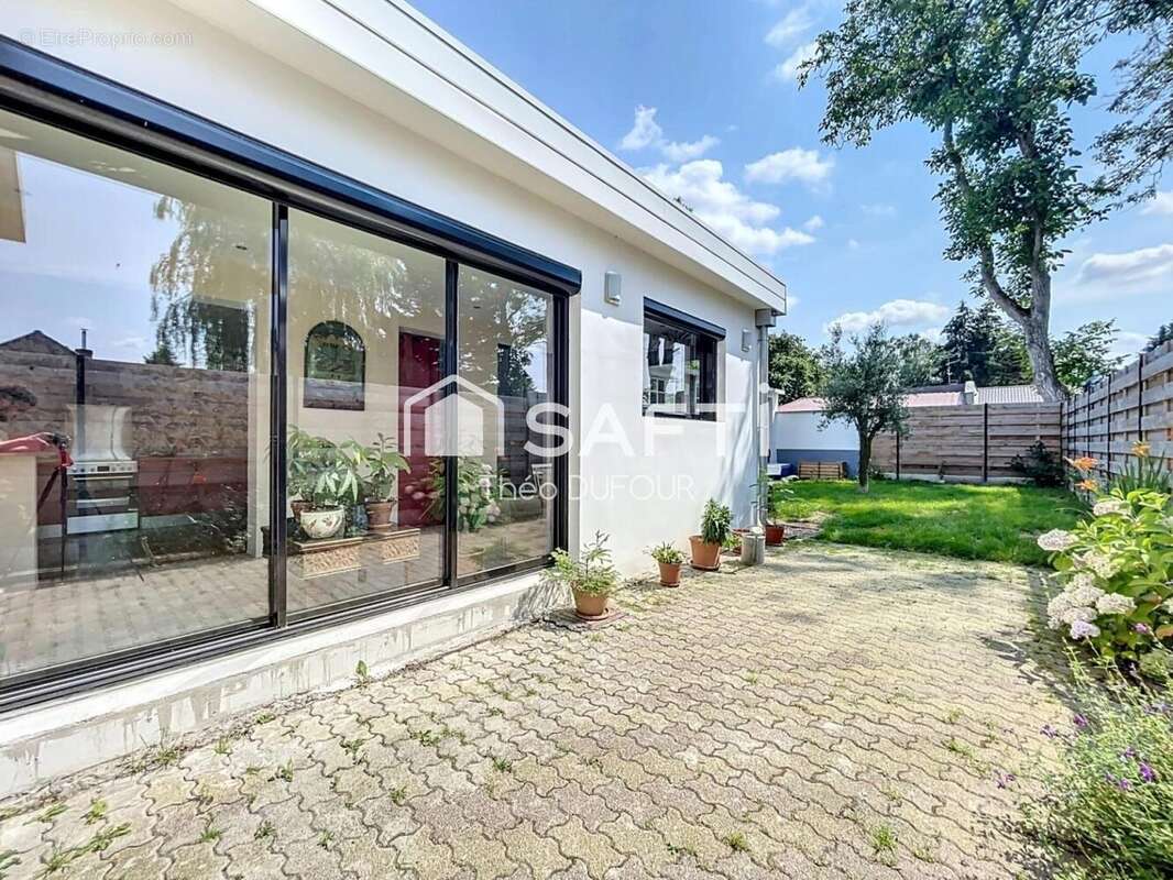 Photo 2 - Maison à LA SENTINELLE