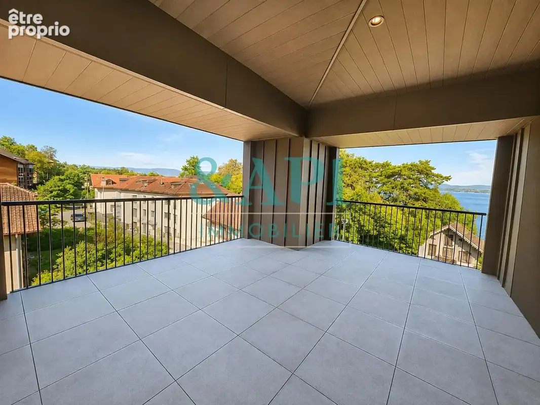 Appartement à EVIAN-LES-BAINS