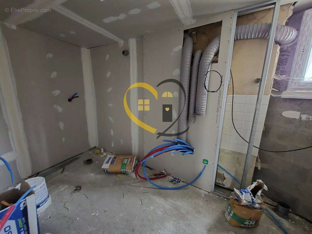 Appartement à LES AIX-D&#039;ANGILLON