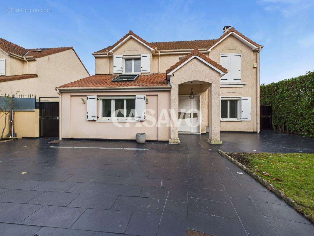 Maison à SAINT-BRICE-SOUS-FORET