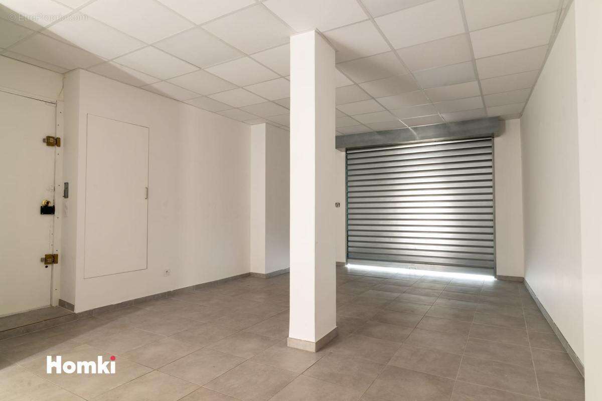 Local commercial T1 de 46 m² à Avignon 84000, Boulevard Sixte Isnard - photo 2