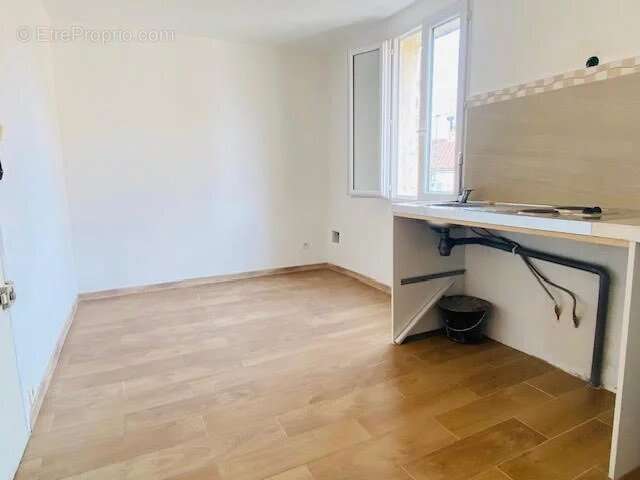 Appartement à MARSEILLE-6E