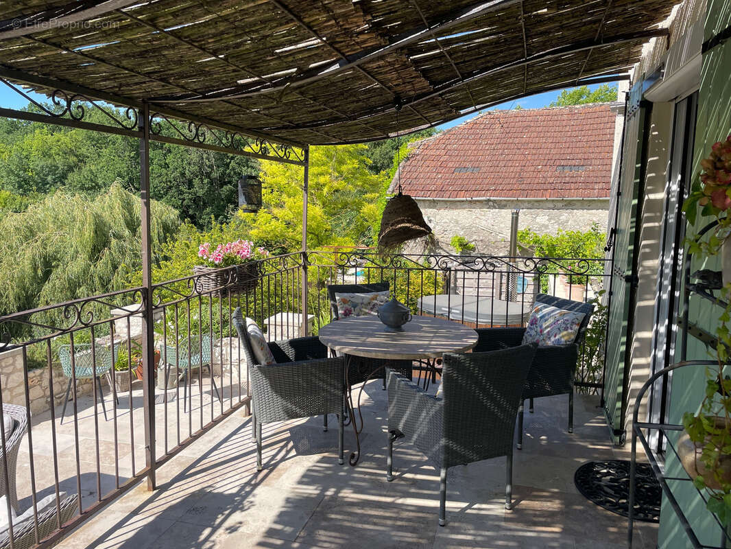 Maison de campagne avec piscine et grange et gîte - photo 3