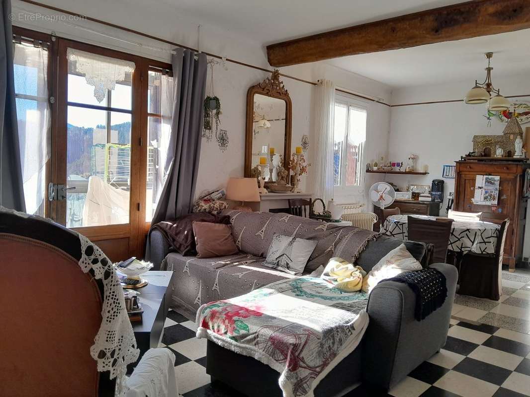 Maison à SAINT-MICHEL-DE-DEZE