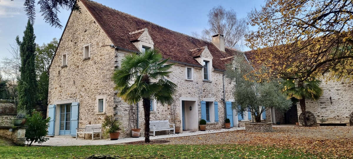 Maison à CHALAUTRE-LA-GRANDE