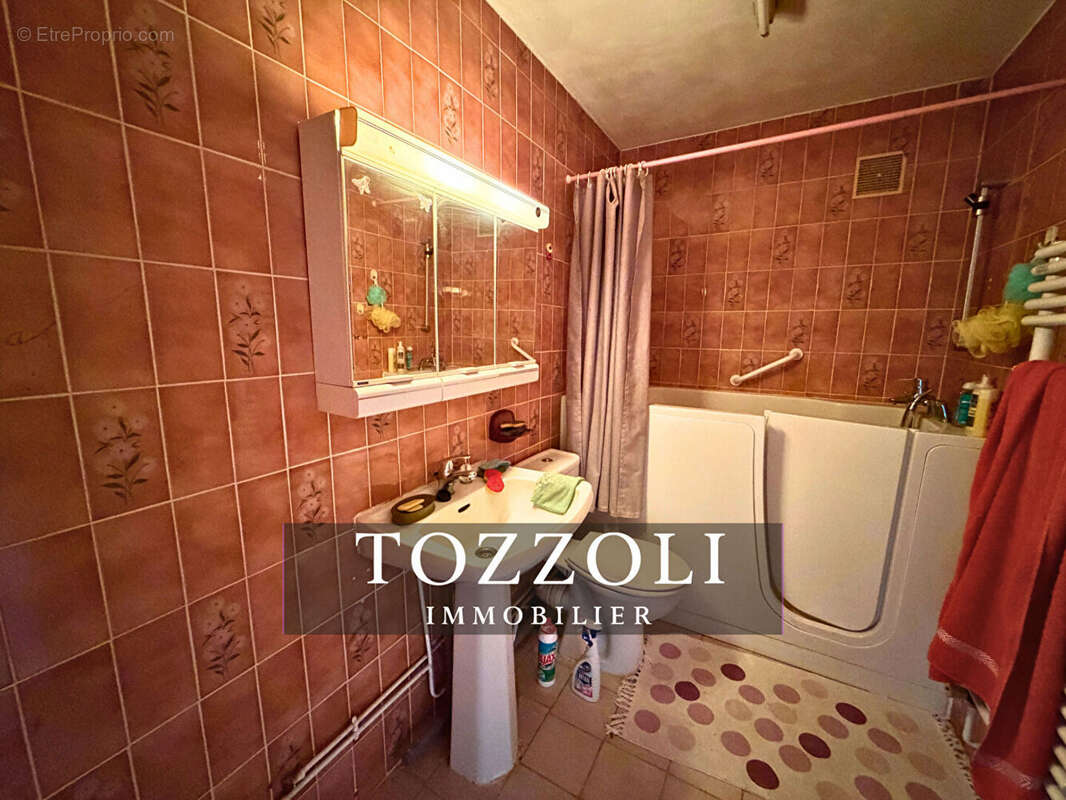 Maison à SAINT-QUENTIN-FALLAVIER