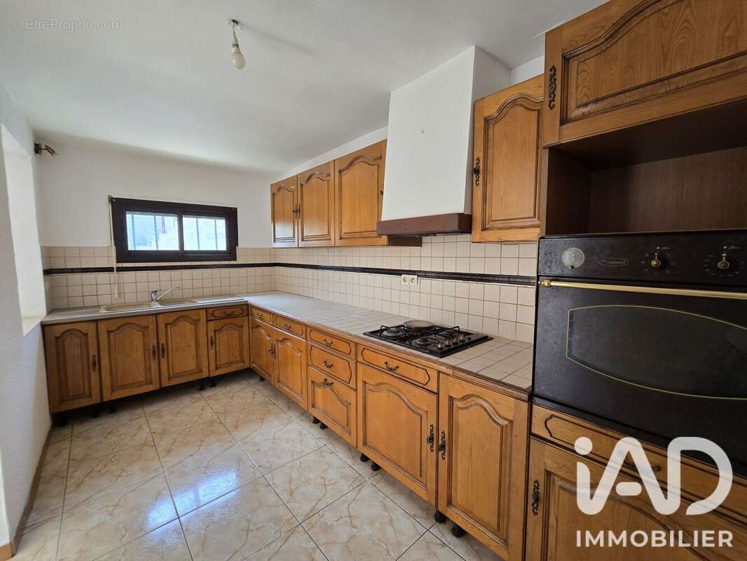 Maison 84 m² à Cascastel-Des-Corbieres  - photo 5